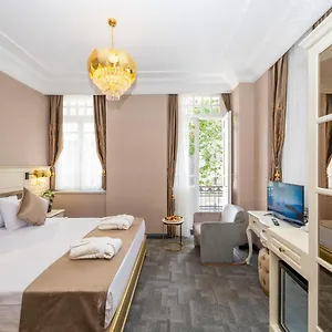 Отель Moonlight Elegance Boutique